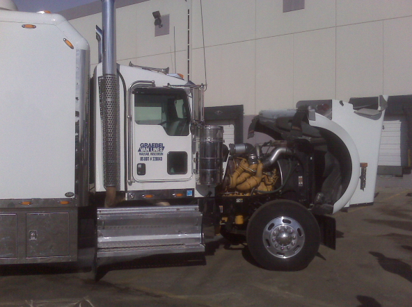 this image shows mobile truck engine repair in Los Angeles, California