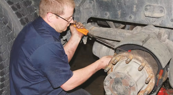 this image shows truck brake service in Los Angeles, CA